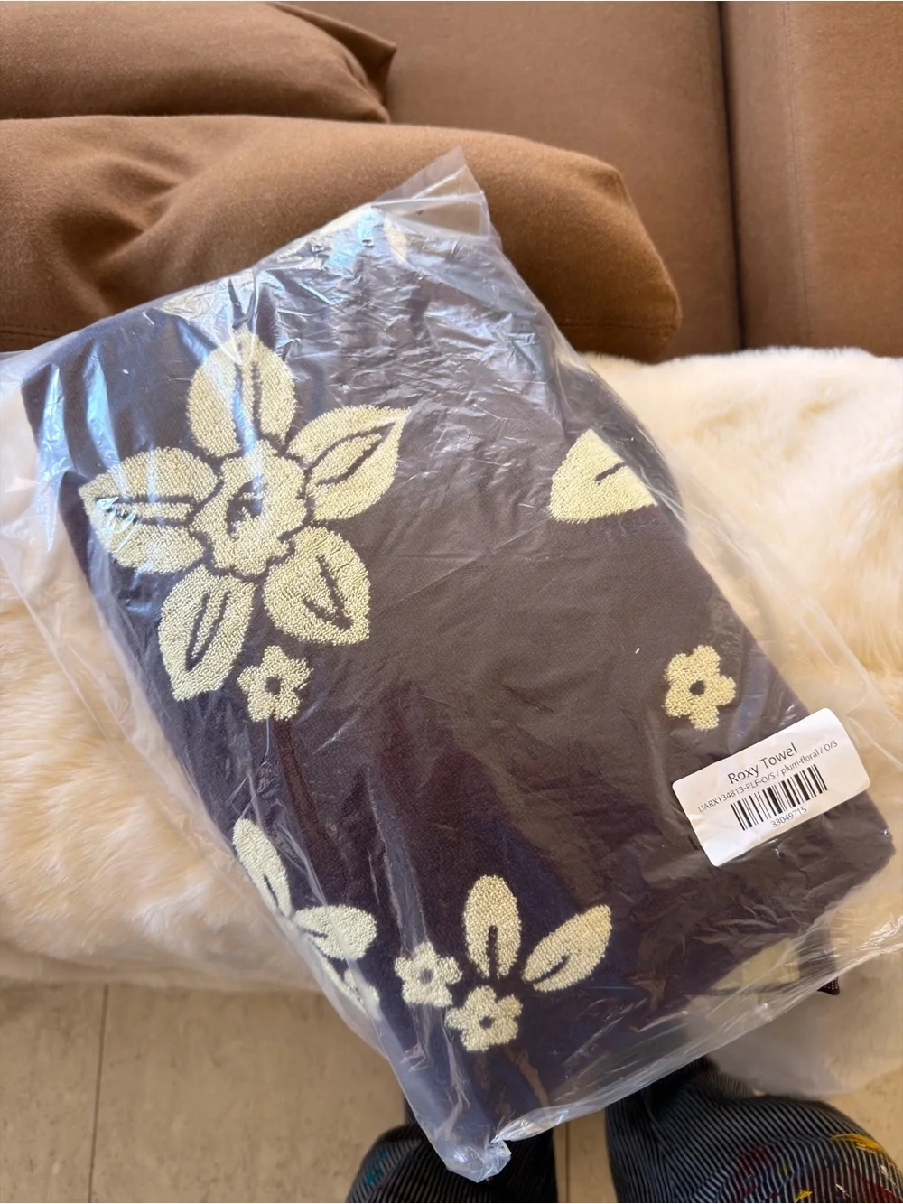 Madhappy Roxy Reversible Floral Towel - Cream & Brown
